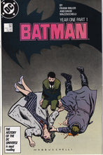 Load image into Gallery viewer, Batman (1940 1st Series) 404 VF/NM 1st Appearance Modern Catwoman KEY Issue 405 VF/NM 406 VF/NM Year One