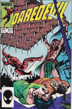 Load image into Gallery viewer, Daredevil (1964 1st Series) 1-321 lot of 78 131, 158, 168, 254 1st app Bullseye, Elektra, Typhoid Mary KEY Issue