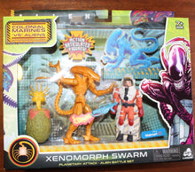 Load image into Gallery viewer, Aliens Huge Lanard set of 6 Walmart exclusives ALL MISB