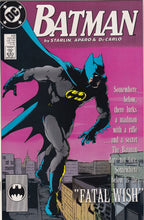 Load image into Gallery viewer, Batman (1940 1st Series) 430 VF/NM Multipacks with WWF ad on Back Cover
