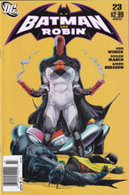 Load image into Gallery viewer, Batman and Robin (2011 2nd Series) 23 Newsstand Variant FN/VF
