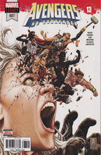 Load image into Gallery viewer, Avengers (2017 7th Series) 687, 690 VF/NM
