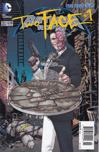 Load image into Gallery viewer, Batman and Robin (2011 2nd Series) 23 Newsstand Variant FN/VF
