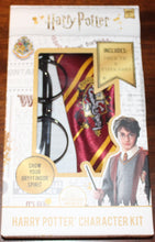 Load image into Gallery viewer, Harry Potter lot of 14 collectible wands &amp; character kit &amp; chocolate squishy frog
