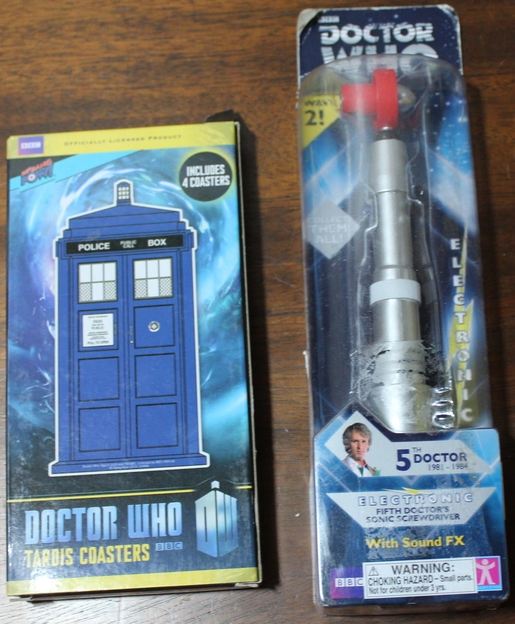 Doctor Who Fifth Doctor's Sonic Screwdriver & Tardis coaster set